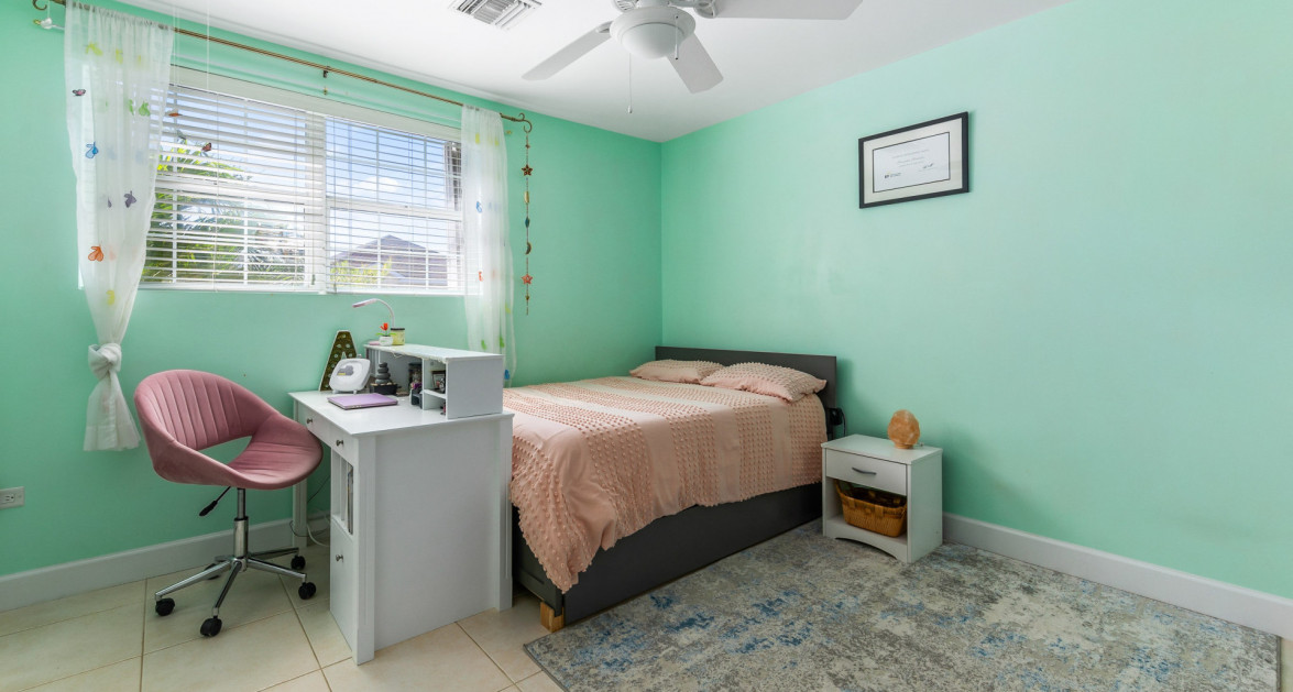 10 Sawgrass | Lovely 2-Bed/ 2.5-Bath Townhome in Low-Density, Family-Friendly Setting - Image 12