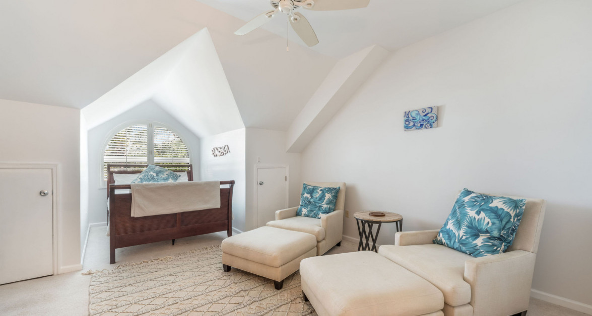 105 COCONUT BAY | UPGRADED END-UNIT TOWNHOUSE IN A QUIET, OCEANFRONT COMMUNITY - Image 11