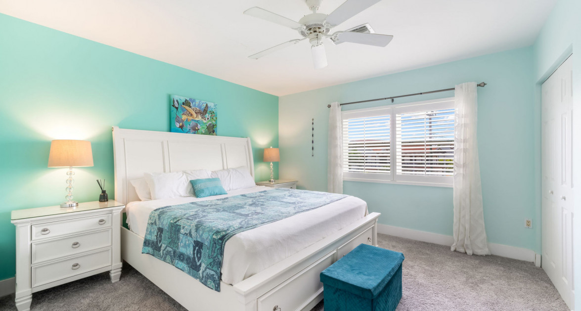 105 COCONUT BAY | UPGRADED END-UNIT TOWNHOUSE IN A QUIET, OCEANFRONT COMMUNITY - Image 9