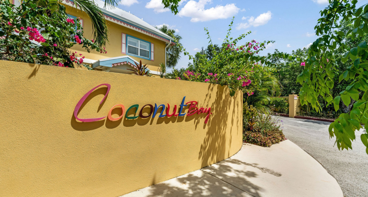 105 COCONUT BAY | UPGRADED END-UNIT TOWNHOUSE IN A QUIET, OCEANFRONT COMMUNITY - Image 21
