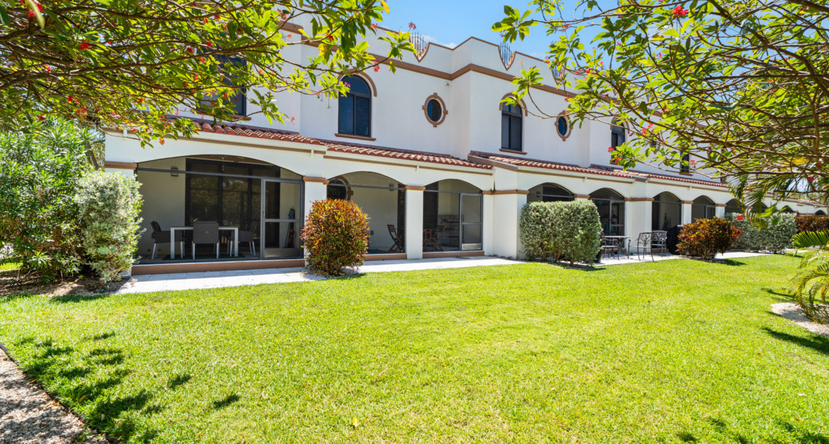 107 SAN SEBASTIAN- EXCEPTIONAL, LARGE 2-BED CONDO IN SOUGHT-AFTER SOUTH SOUND LOCATION - Image 19