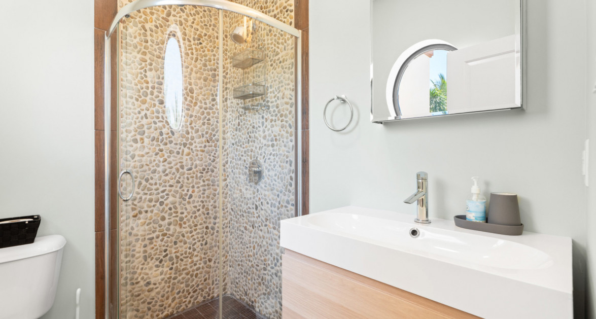 107 SAN SEBASTIAN- EXCEPTIONAL, LARGE 2-BED CONDO IN SOUGHT-AFTER SOUTH SOUND LOCATION - Image 11