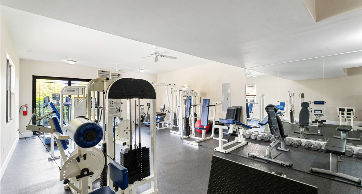 107 SAN SEBASTIAN- EXCEPTIONAL, LARGE 2-BED CONDO IN SOUGHT-AFTER SOUTH SOUND LOCATION - Image 22