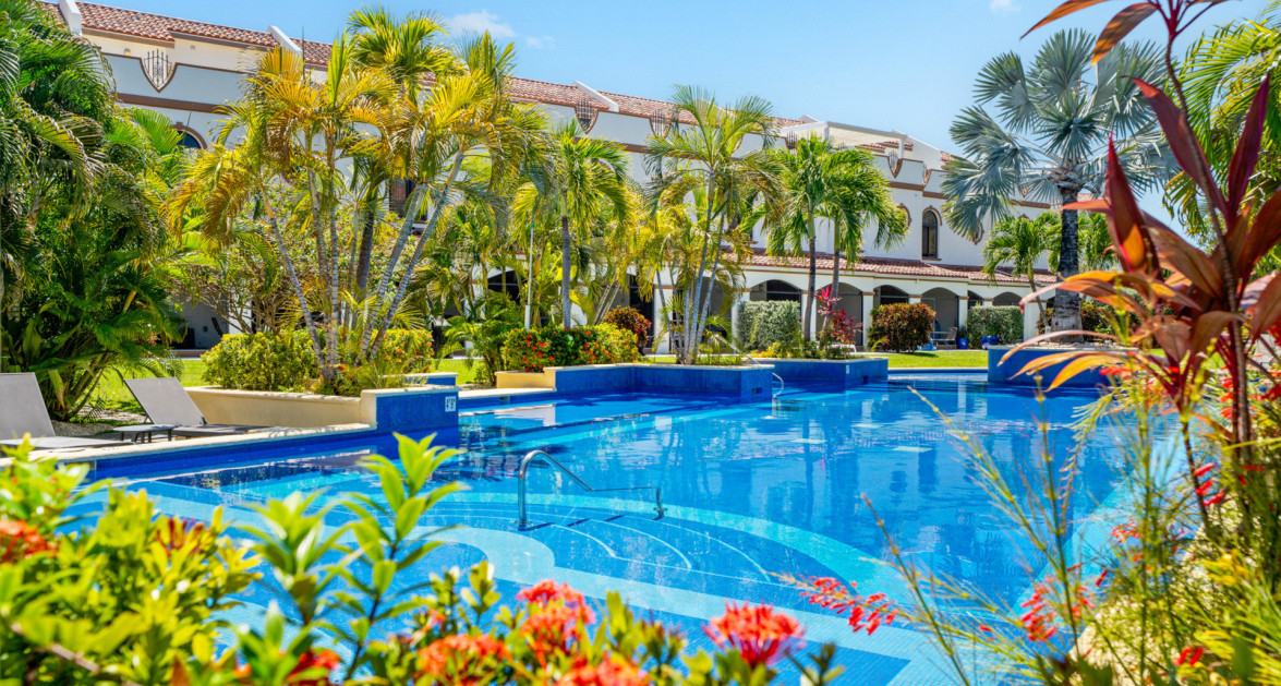 107 SAN SEBASTIAN- EXCEPTIONAL, LARGE 2-BED CONDO IN SOUGHT-AFTER SOUTH SOUND LOCATION - Image 18