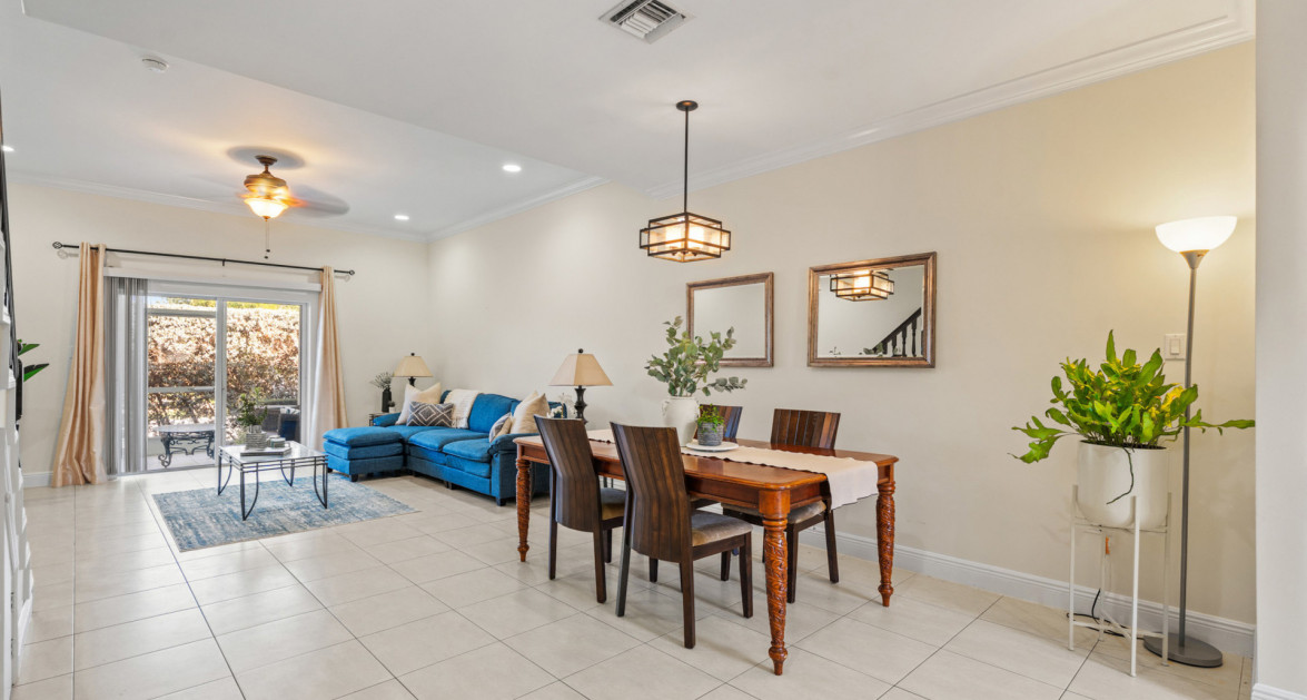 11 SNUG HARBOUR VILLAS | LOVELY 2-BED/ 2-BATH UNIT IN WELL-LOCATED COMMUNITY - Image 6