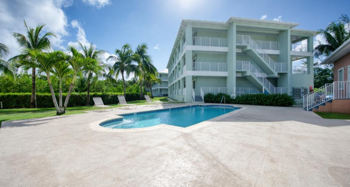 #120C LAKESIDE 2 BED CONDO - Image 8