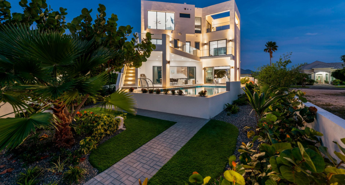 18 Baccarat Quay, Crystal Harbour - Image 22