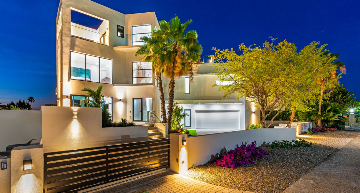 18 Baccarat Quay, Crystal Harbour - Image 24