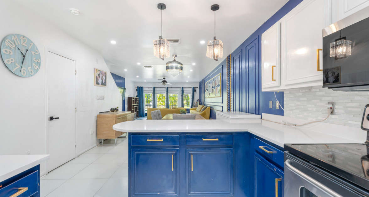 18 SUNRISE TOWNHOMES, PHASE 3, SOUTH SOUND AREA | OVERSIZED, RENOVATED 2-BED UNIT - Image 7