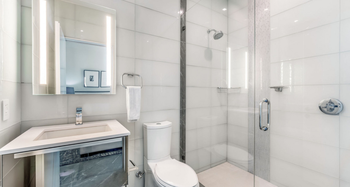 1FIN- Single Level Corner Condo with Excellent Layout - Image 26