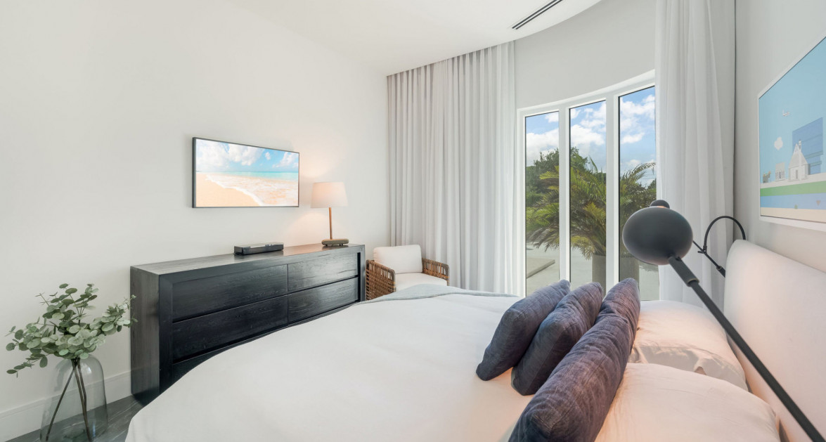 1FIN- Single Level Corner Condo with Excellent Layout - Image 22