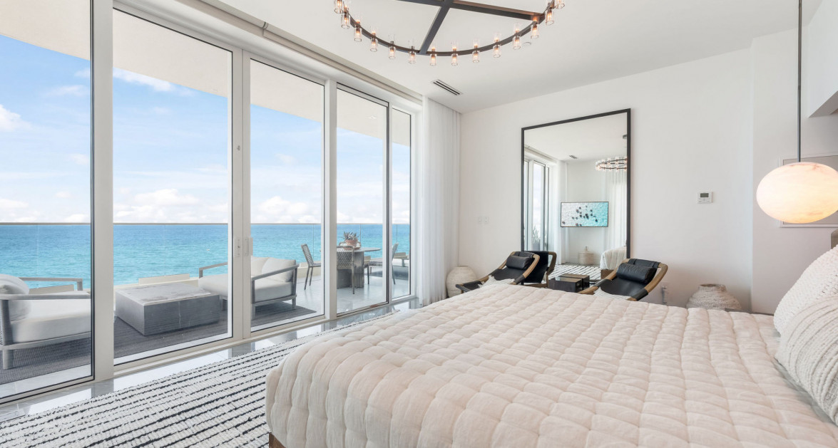 1FIN- Single Level Corner Condo with Excellent Layout - Image 13