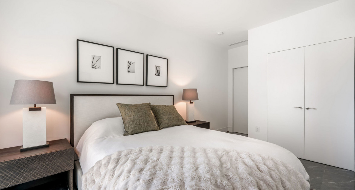 1FIN- Single Level Corner Condo with Excellent Layout - Image 24