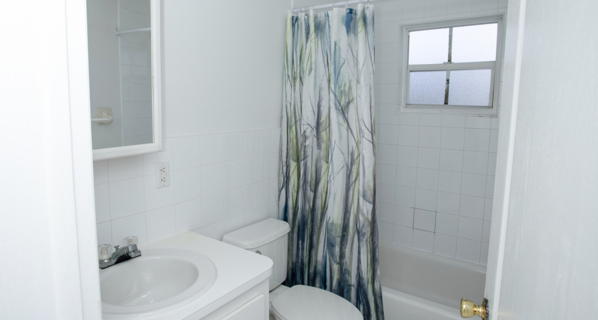 2 Bed Townhome - Image 7