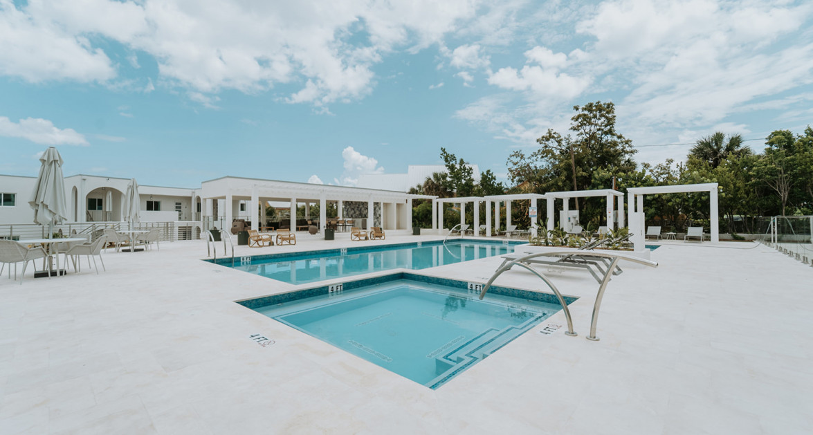 21 SUNSET POINT- 3RD FLOOR OVERSIZED 1 BED/ 1.5 BATH CONDO | PHENOMENAL VIEWS! - Image 12