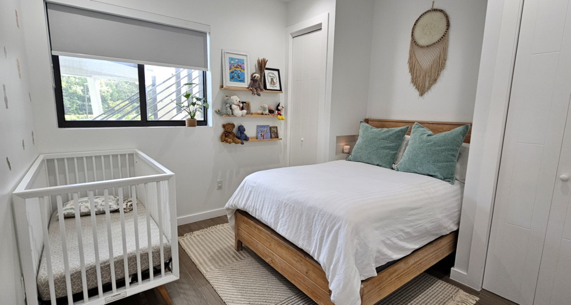23 ALLURE | EXCEPTIONAL WATERFRONT 2-BED UNIT WITH A HIGHLY MODIFIED LAYOUT - Image 14