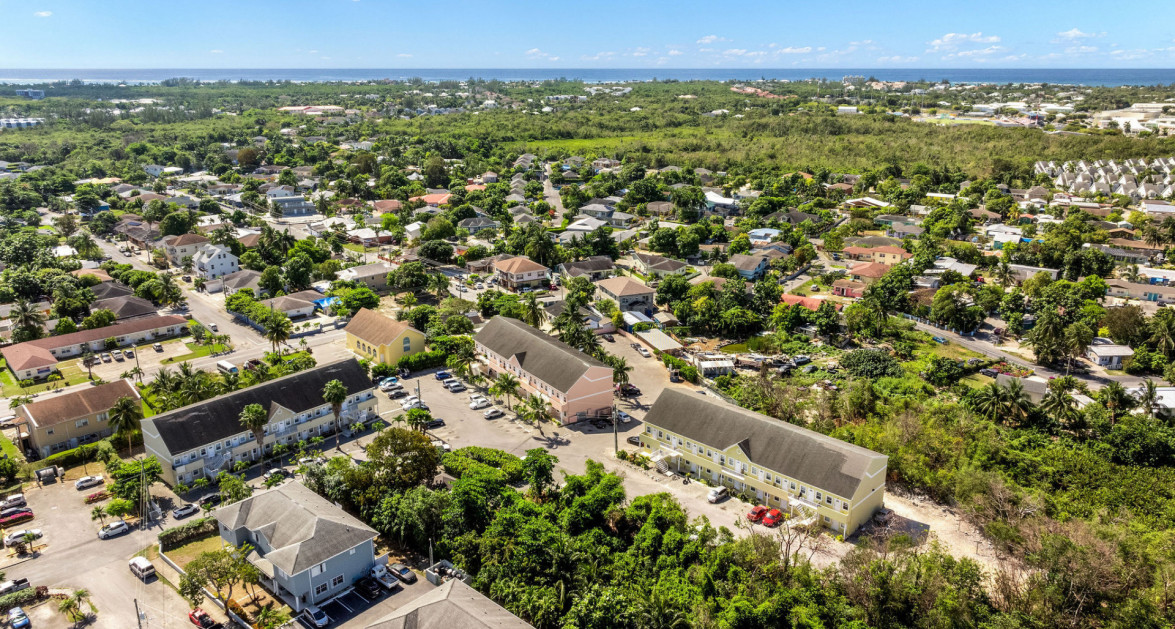 #25 EXECUTIVE SUITES, PRIME LOCATION | 1 BED MIDDLE UNIT - Image 13