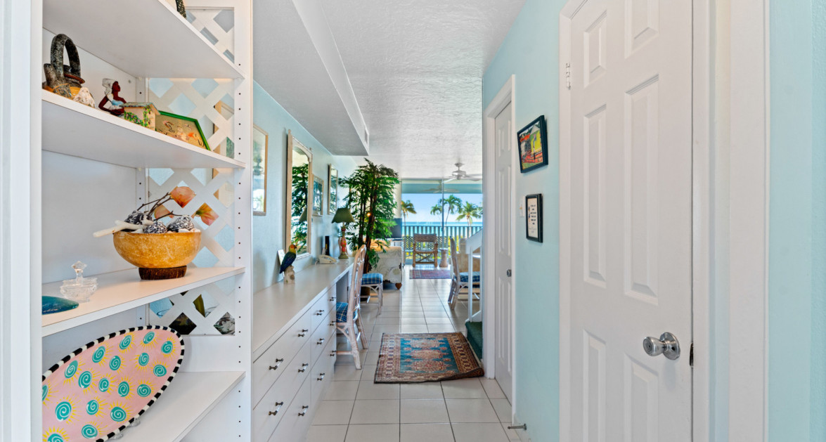 26 SILVER SANDS | SEVEN MILE BEACH: THE STRENGTH OF SCARCITY ON AN UNRIVALED SHORELINE. - Image 18