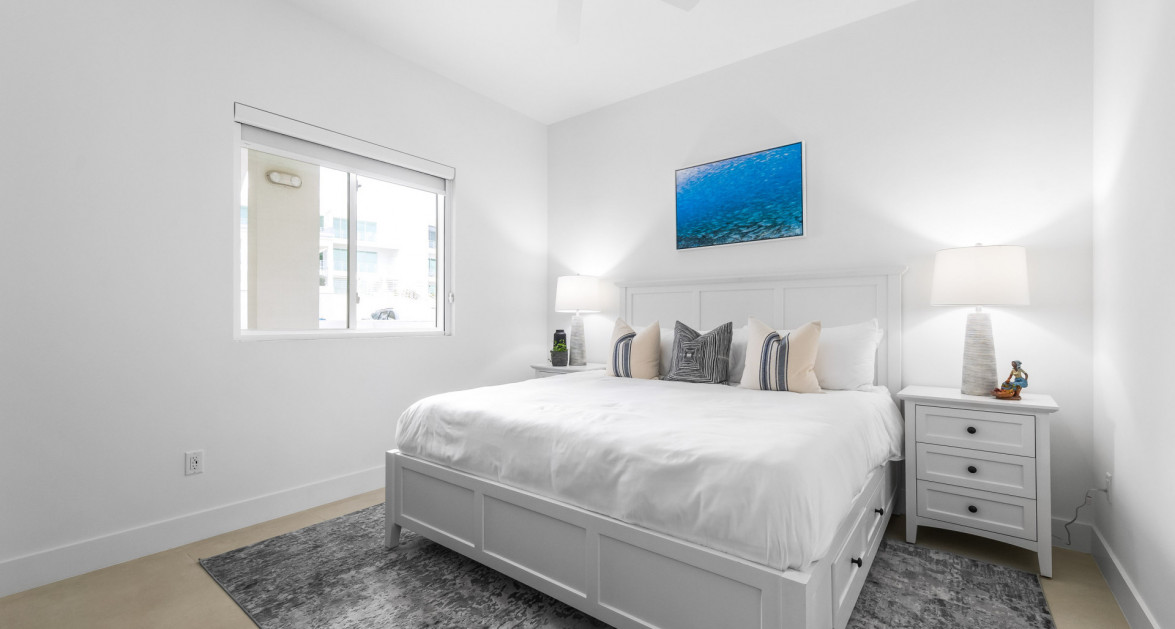 26 SUNSET POINT | RARE 3?BED UNIT WITH ITS OWN 0.33?ACRE PRIVATE SEAFRONT LOT - Image 12