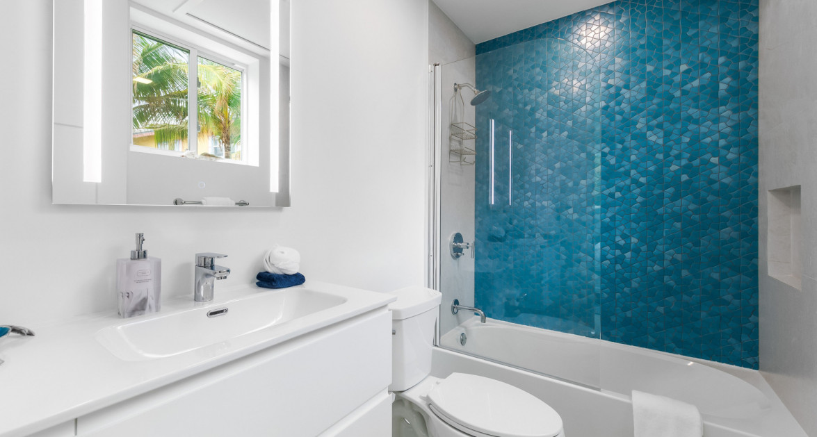 26 SUNSET POINT | RARE 3?BED UNIT WITH ITS OWN 0.33?ACRE PRIVATE SEAFRONT LOT - Image 15