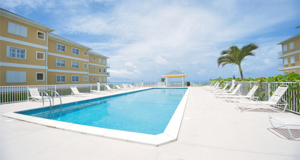 South Shore 302 - Oceanfront 3 Bed with 7.6%+ Gross ROI Potential! - Image 8