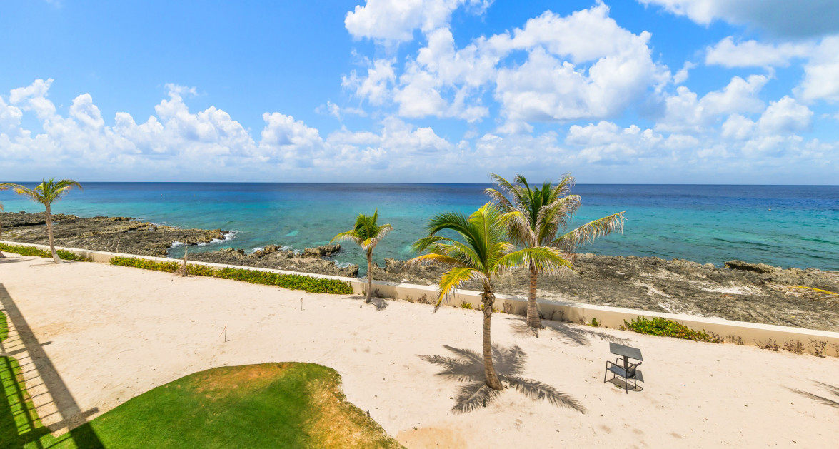 30 SUNSET POINT: EXTENDED 1-BED1.5 BATH SEAFRONT END UNIT - Image 10