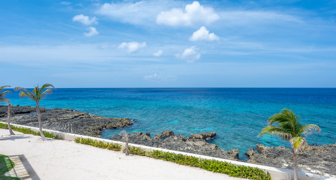 31 Sunset Point- Seafront, 2nd Floor, Unbelievable Views! 1-Bed/ 1.5-Bath - Image 7