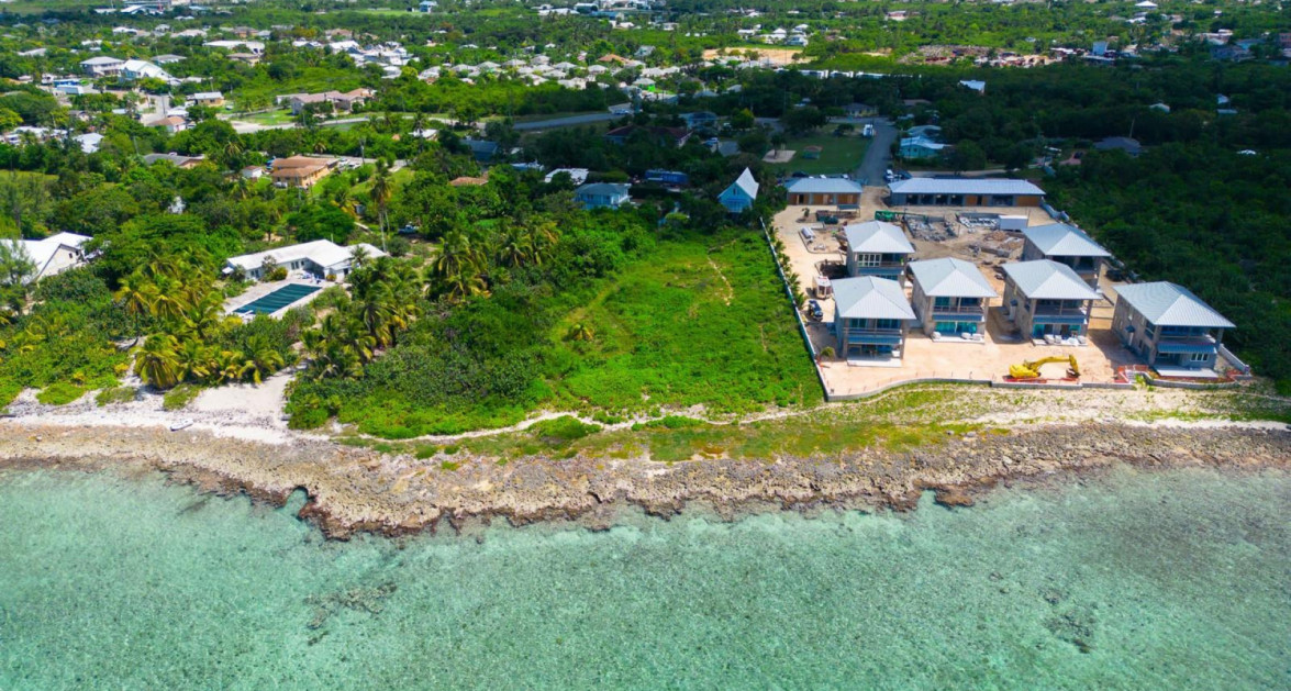 330 Feet of Stunning Oceanfront Land- Incredibly Rare - Image 1