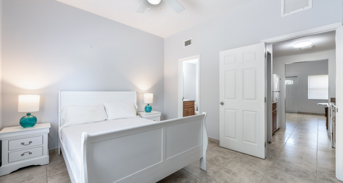 #38 Executive Suites | George Town - Investor Opportunity, 1 Bed Middle unit - Image 21