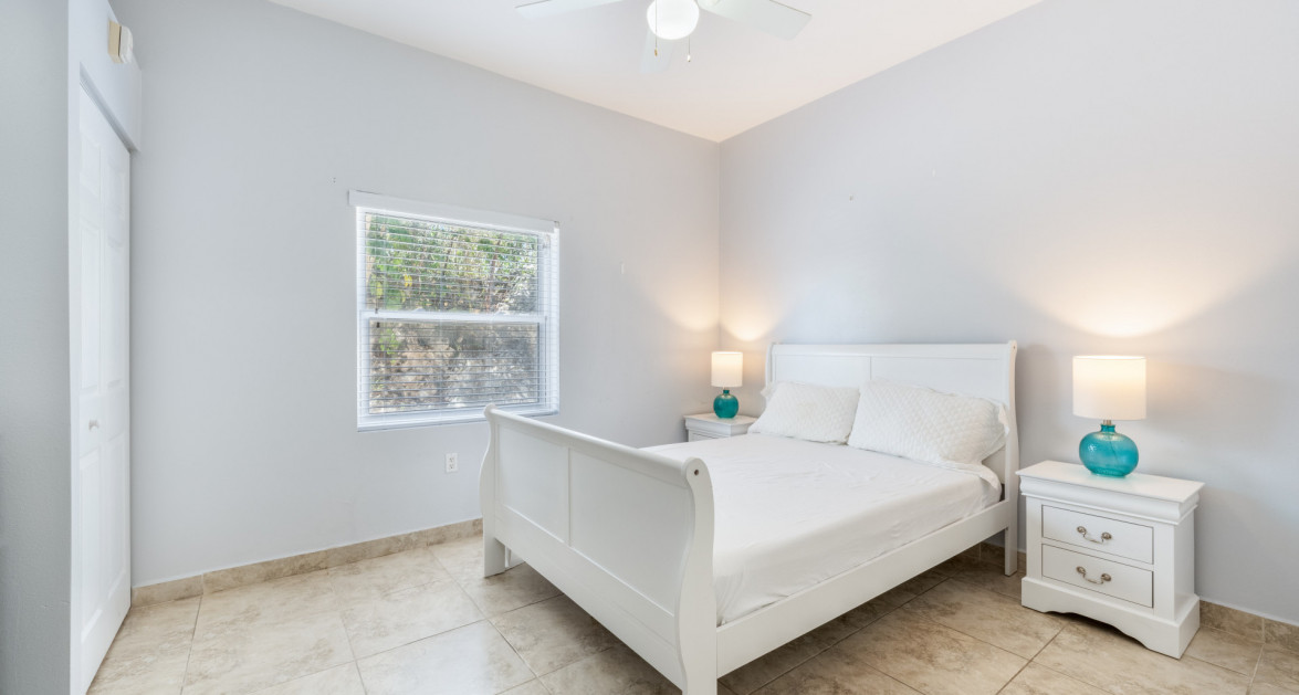 #38 Executive Suites | George Town - Investor Opportunity, 1 Bed Middle unit - Image 19