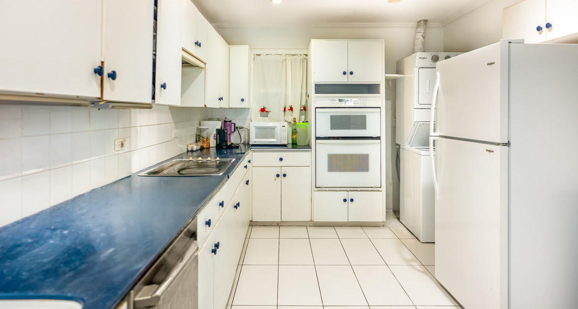 Prospect 4 bedroom home with 2 cottages - Image 10