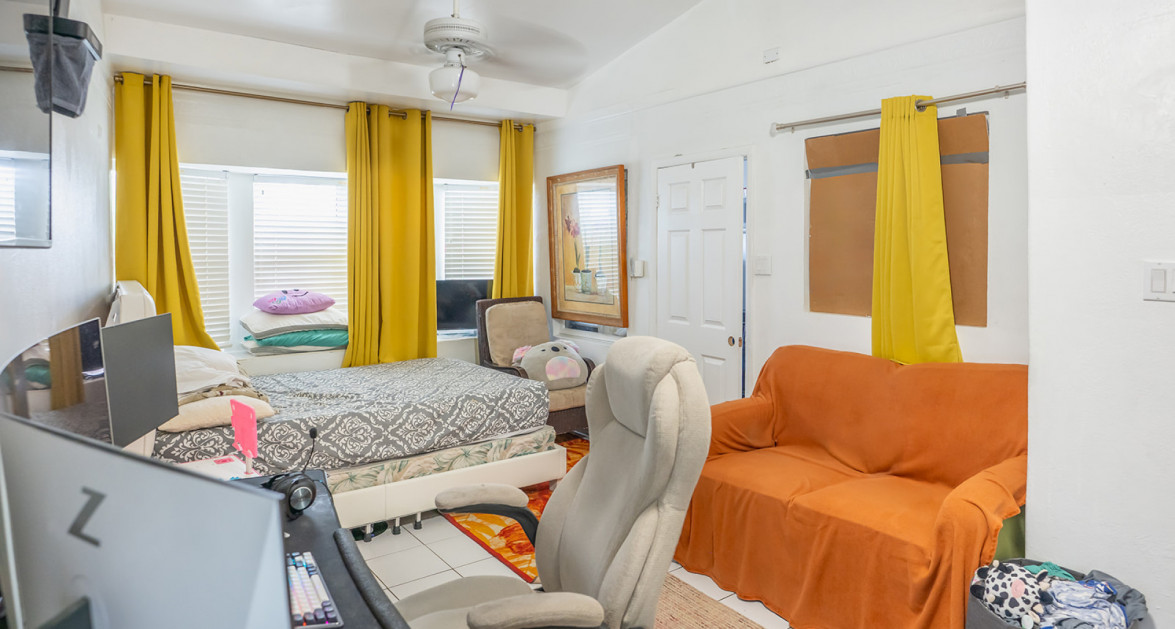 Prospect 4 bedroom home with 2 cottages - Image 18