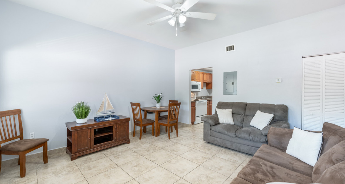 #44 Executive Suites | George Town - Investor Opportunity, 1 Bed Middle unit - Image 10