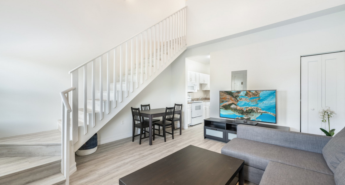 #48 Executive Suites | George Town - Investor Opportunity, 2 Bed Middle unit - Image 5