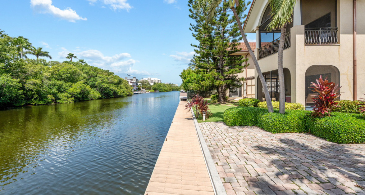 5 Canal Front Multifamily Properties | Snug Harbour – Investment Portfolio Opportunity - Image 15