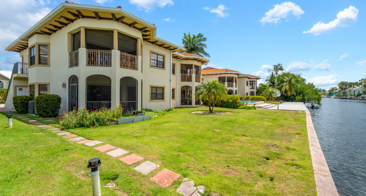 5 Canal Front Multifamily Properties | Snug Harbour – Investment Portfolio Opportunity - Image 3