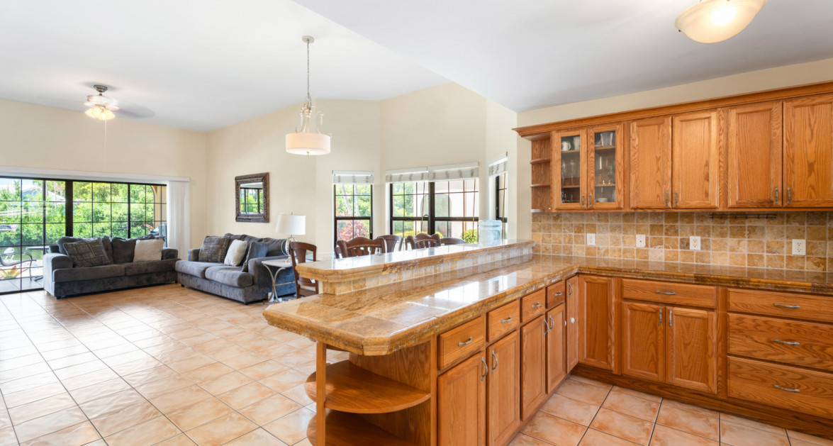 5 Canal Front Multifamily Properties | Snug Harbour – Investment Portfolio Opportunity - Image 16