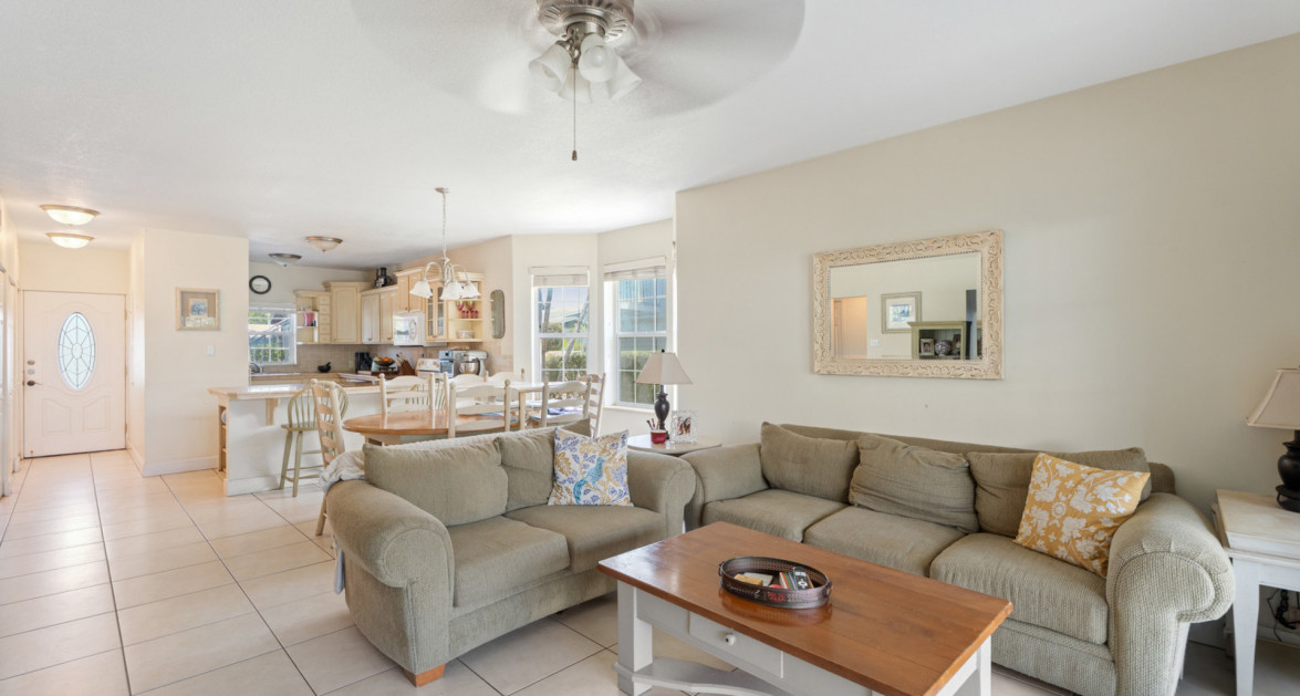 5 Canal Front Multifamily Properties | Snug Harbour – Investment Portfolio Opportunity - Image 11