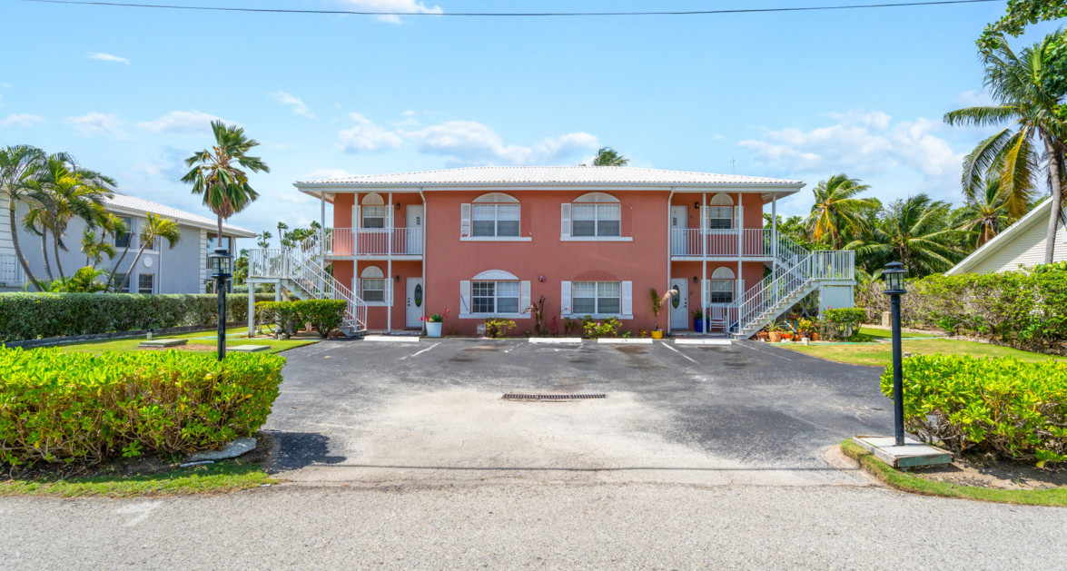 5 Canal Front Multifamily Properties | Snug Harbour – Investment Portfolio Opportunity - Image 6