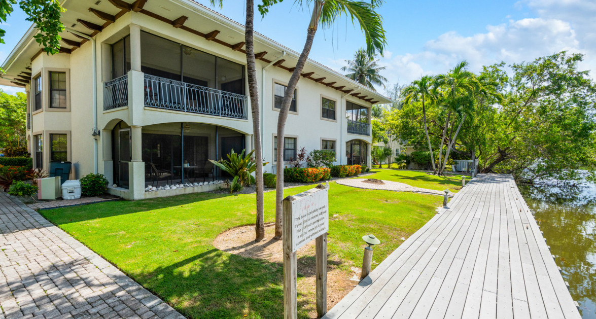 5 Canal Front Multifamily Properties | Snug Harbour – Investment Portfolio Opportunity - Image 18