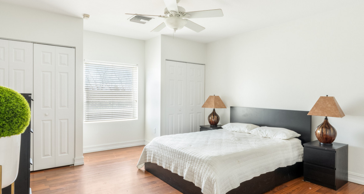 #51 Executive Suites | George Town - Investor Opportunity, 2 Bed Middle unit - Image 2