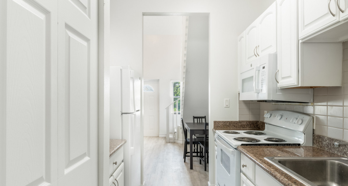 #54 Executive Suites | George Town - Investor Opportunity, 2 Bed Corner unit - Image 17