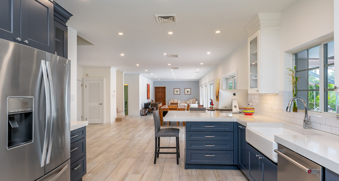 56 Nelson Quay | Canal-Front Elegance in Governor’s Harbour - Image 3