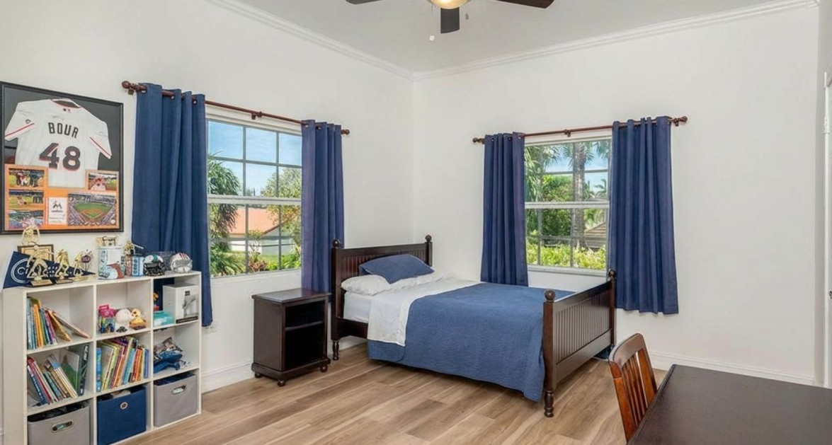 56 Nelson Quay | Canal-Front Elegance in Governor’s Harbour - Image 12