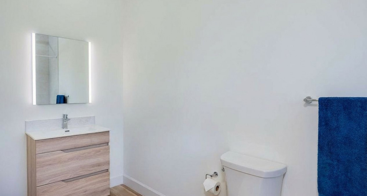 56 Nelson Quay | Canal-Front Elegance in Governor’s Harbour - Image 13