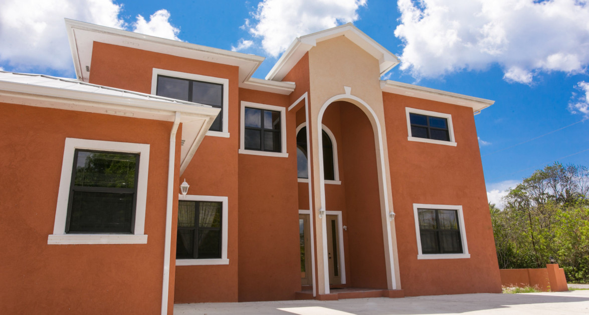 6 Bedroom across from Beautiful Breakers Beach - Image 11