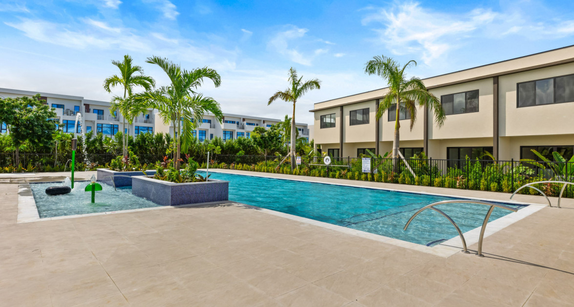 6 PRIVÉ, SOUTH SOUND | UPGRADED 2-BED/2.5-BATH POOL VIEW END UNIT - Image 16