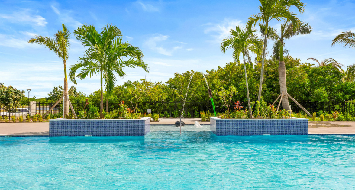 6 PRIVÉ, SOUTH SOUND | UPGRADED 2-BED/2.5-BATH POOL VIEW END UNIT - Image 15