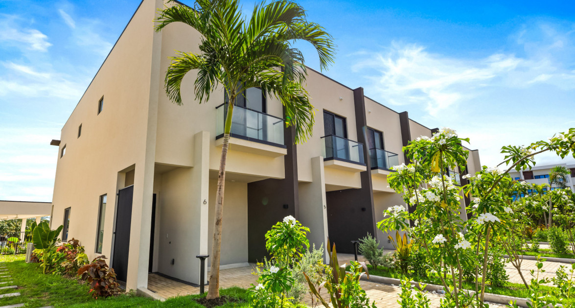 6 PRIVÉ, SOUTH SOUND | UPGRADED 2-BED/2.5-BATH POOL VIEW END UNIT - Image 14