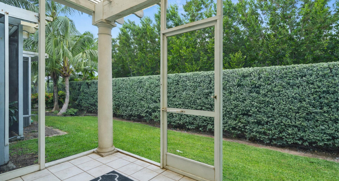 7 SNUG HARBOUR VILLAS | UPDATED 2?BED, 2.5?BATH IN A PRIME SEVEN MILE BEACH CORRIDOR COMMUNITY - Image 16